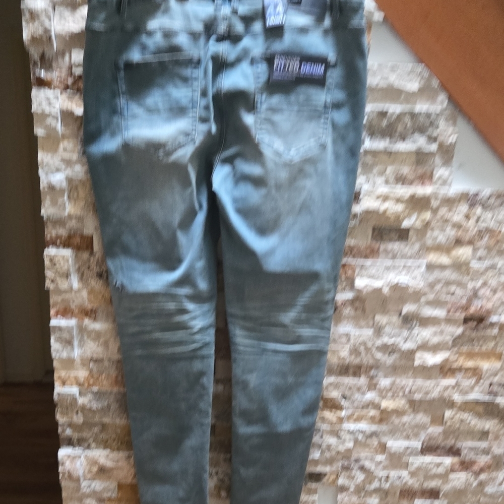 Men's Relaxed Fit Jeans - Light Blue - Picture 3 of 3